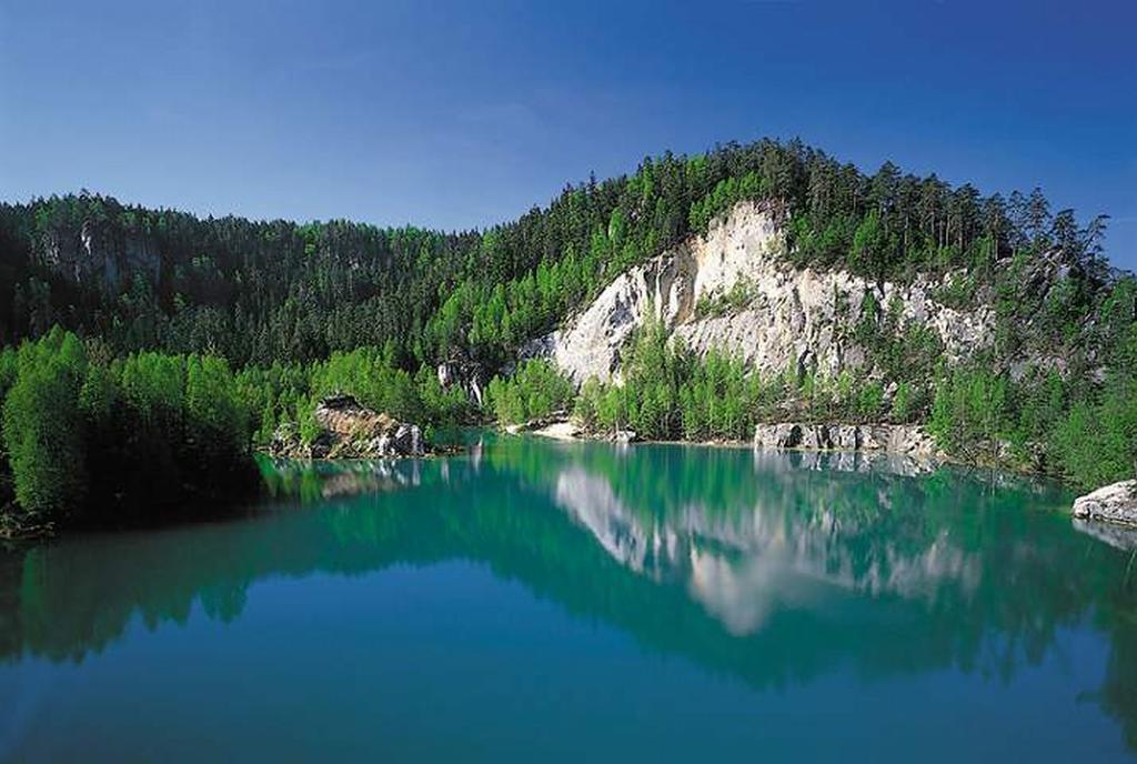 Penzion Hotelu Central Двур-Кралове-над-Лабем Екстер'єр фото